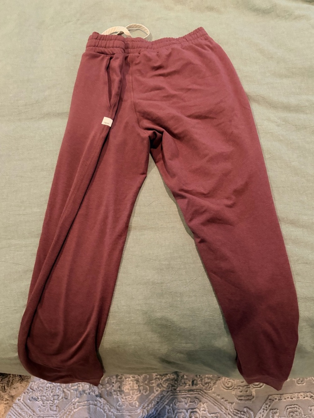 Vuori Performance Jogger - Picture 2 of 4